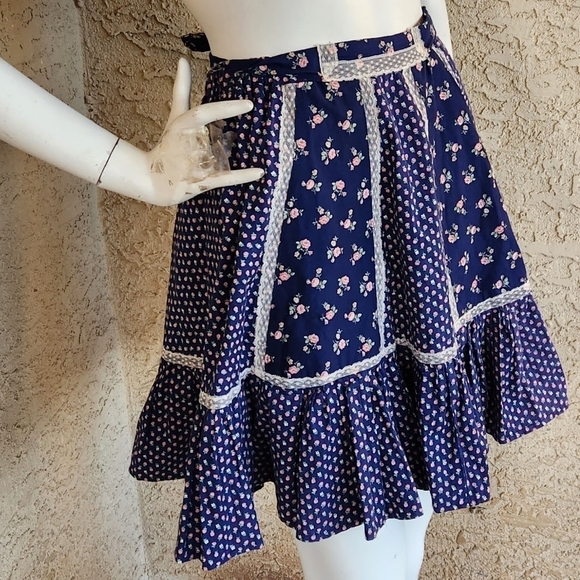 Vintage‎ Prairie Skirt - Picture 2 of 10